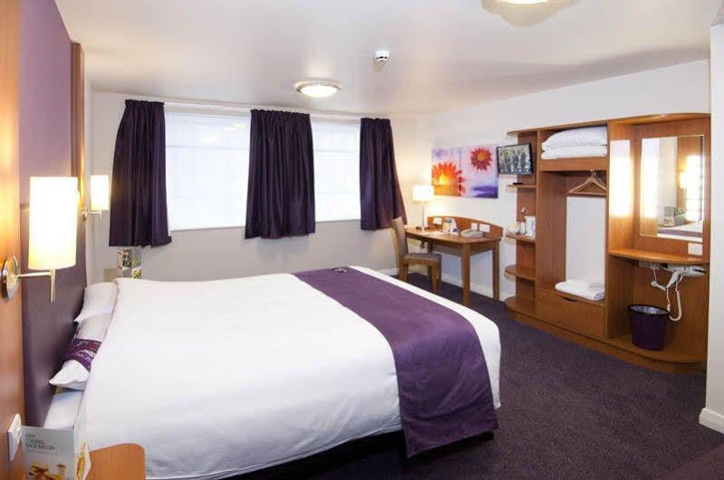 Premier Inn London Blackfriars - Fleet Street Exterior foto